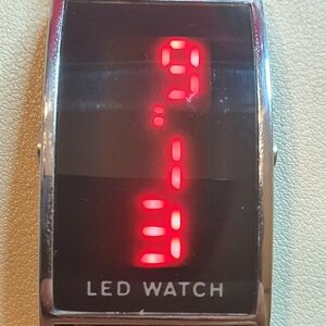 10/$20 Silver/Black Leather Digital Led Men's Tank Watch